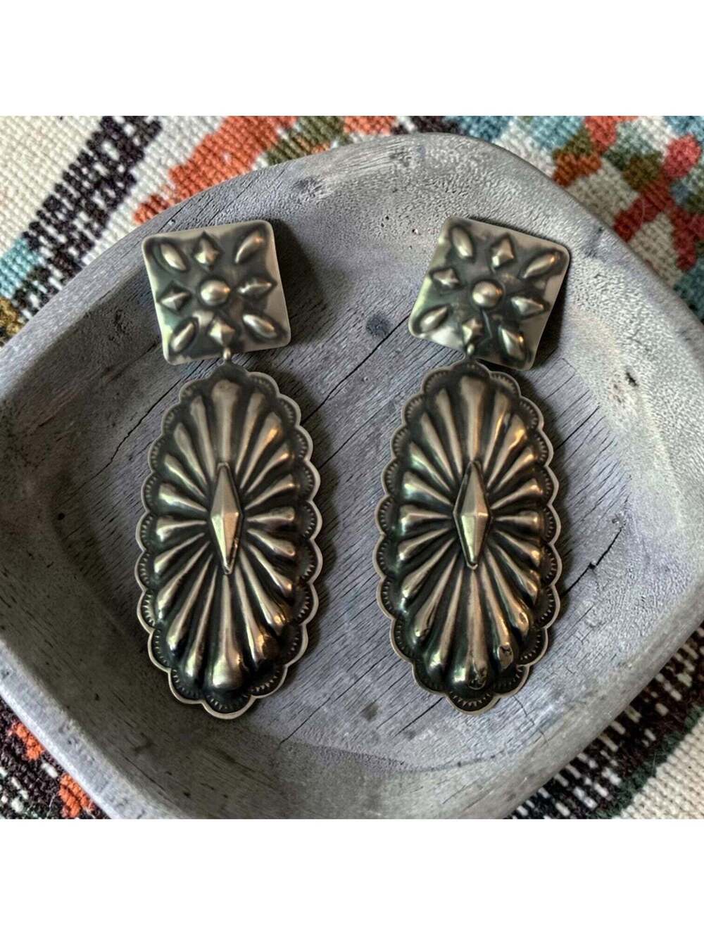 Double Concho Earrings-Rita Lee - Picture 4 of 6